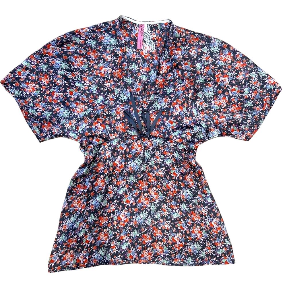 Cinnamon Girl Hawaiian Blouse Kimono Sleeve Size Medium Cottage